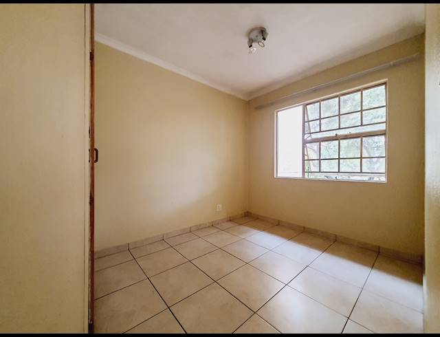 2 BEDROOM APARTMENT TO LET IN VORNA VALLEY